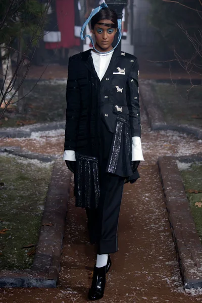 Look 27